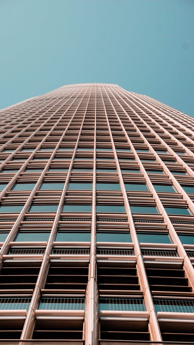 pol_tarres_adventures_honk_kong_verticals-07