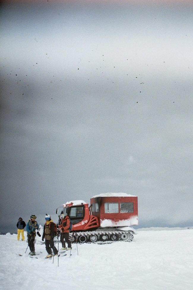 pol_tarres_projects_georgia_ski_2022_analog-06