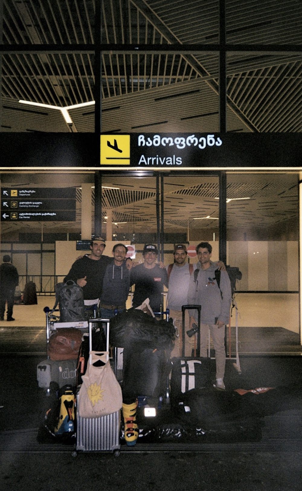 pol_tarres_projects_georgia_ski_2022_analog-38