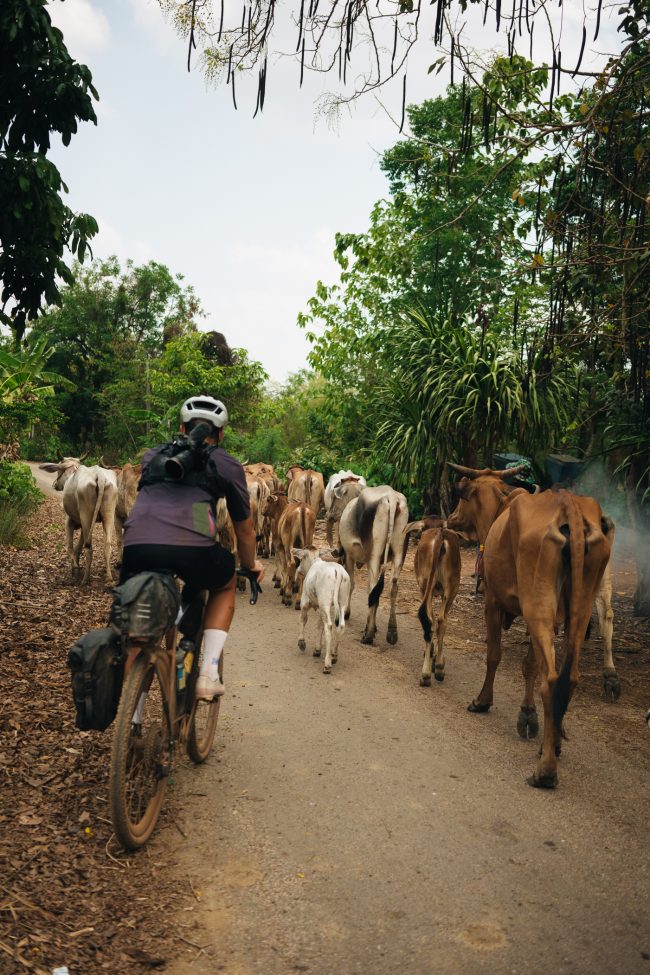 ApperSudio_pol_tarres_bikepacking_to_paradise_thailand_1019