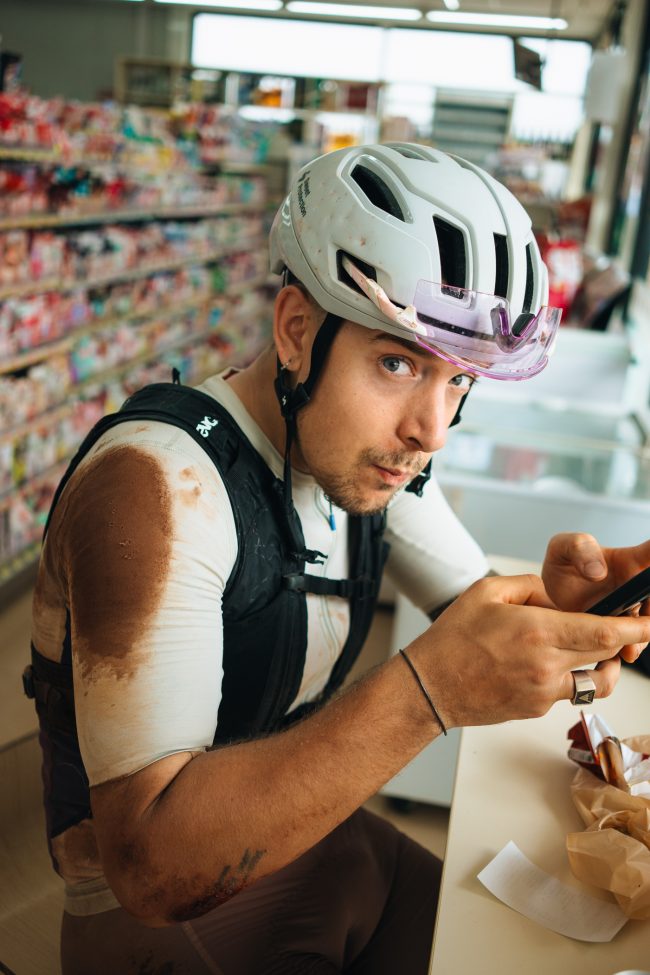 ApperSudio_pol_tarres_bikepacking_to_paradise_thailand_1031