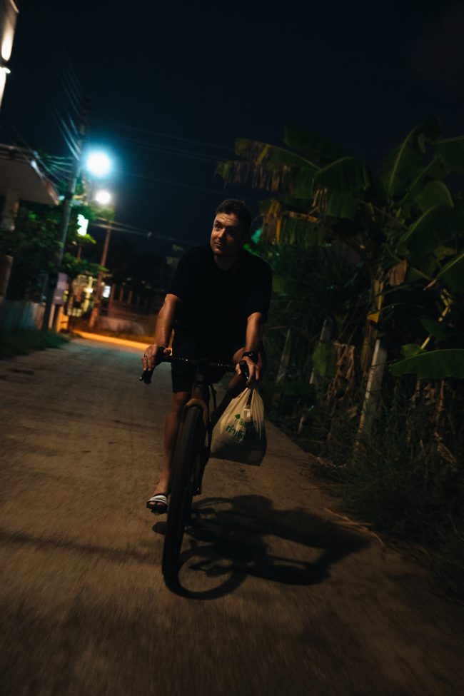 ApperSudio_pol_tarres_bikepacking_to_paradise_thailand_64