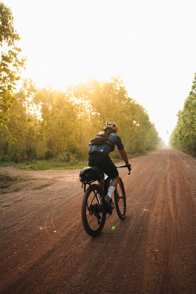 ApperSudio_pol_tarres_bikepacking_to_paradise_thailand_76